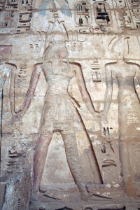 Medinet-Habu-second-courtyard-contact-wall-Egypt