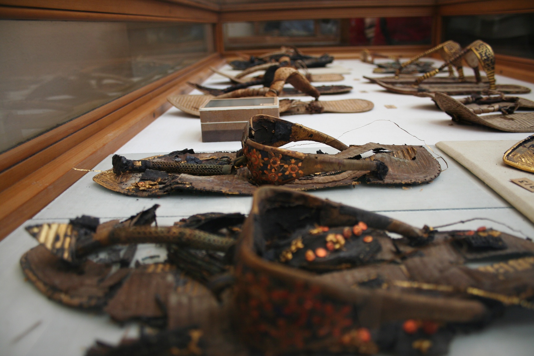 Analysis of royal sandals in ancient Egypt, Part 1 | Art of Counting