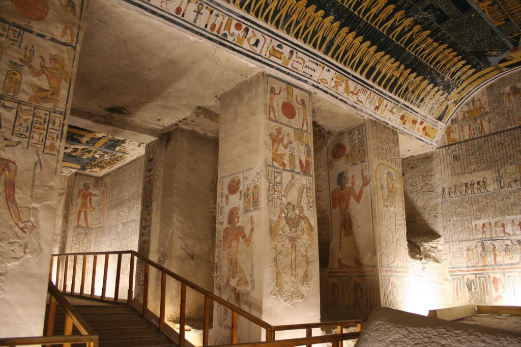KV9-burial-chamber-Egypt