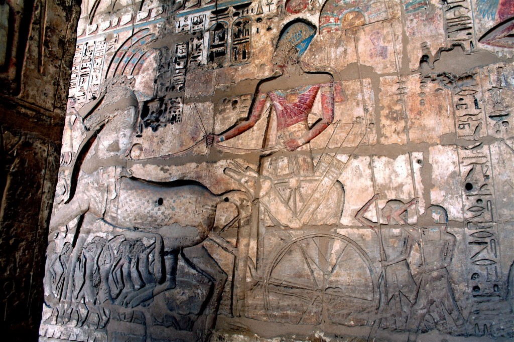 Medinet-Habu-chariot-procession-loop-Egypt