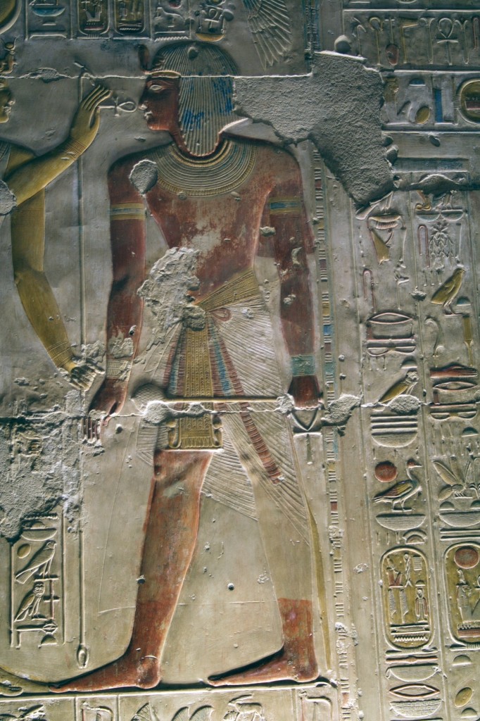 SetiA-receiving-life-sash-Egypt